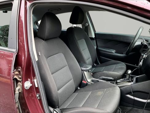 Used 2018 Kia Forte LX FWD image 8