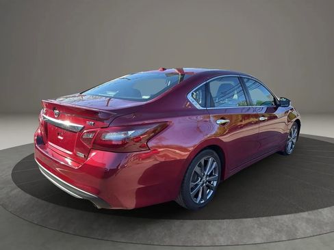 Used 2018 Nissan Altima 2.5 SR w/ SR Special Edition image 5