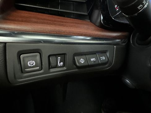 New 2026 Cadillac XT5 Premium Luxury w/ LPO, Floor Liner Package image 13