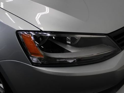 Used 2012 Volkswagen Jetta S FWD image 9