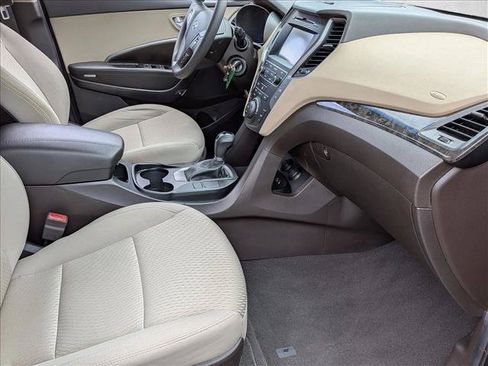 Used 2017 Hyundai Santa Fe Sport FWD image 18