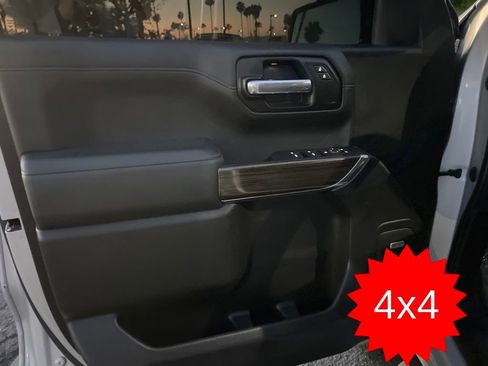 Used 2020 Chevrolet Silverado 1500 LT Trail Boss image 21