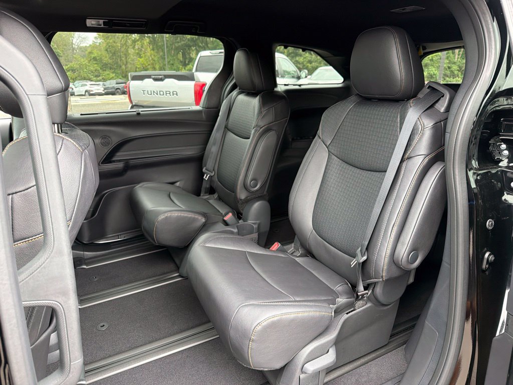 New 2026 Toyota Sienna AWD image 22