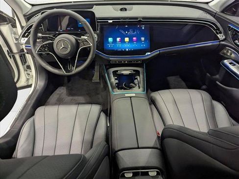New 2025 Mercedes-Benz E 350 4MATIC Sedan image 14