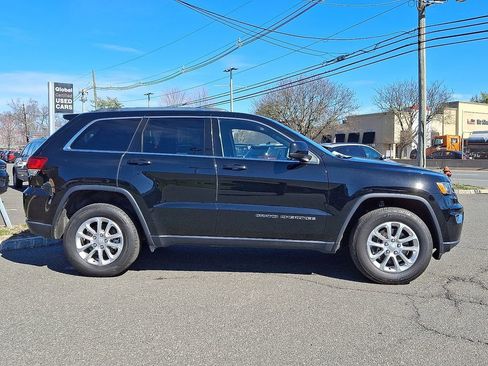 Used 2021 Jeep Grand Cherokee Laredo image 8