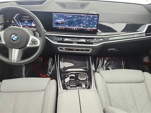 Used 2026 BMW X7 xDrive40i image 65