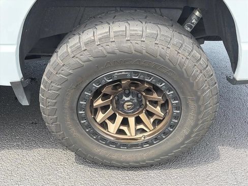 Used 2022 Ford F150 Lariat AWD/4WD image 32