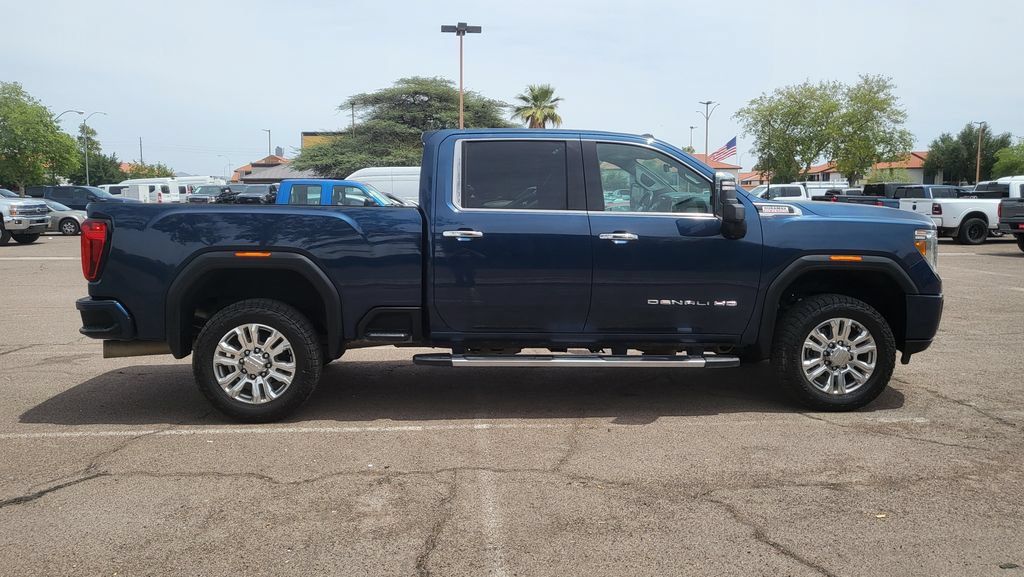 Used 2020 GMC Sierra 2500 Denali w/ Denali Ultimate Package AWD/4WD image 11