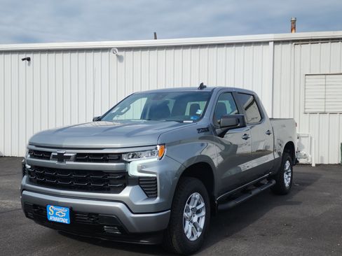 New 2026 Chevrolet Silverado 1500 RST w/ Z71 Off-Road Package AWD/4WD image 1