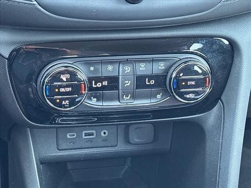 Certified 2023 Buick Encore GX Select FWD image 30