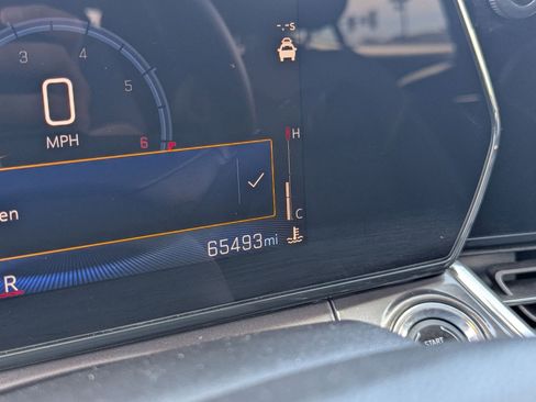 Used 2024 Chevrolet Trax ACTIV w/ Sunroof Package image 26