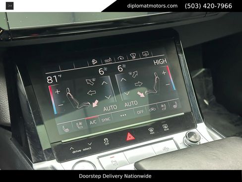 Used 2019 Audi e-tron Prestige w/ Prestige Package image 41