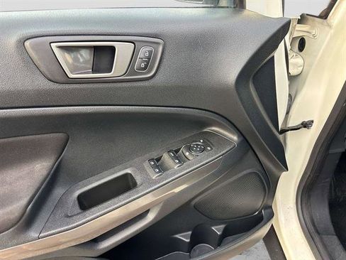 Used 2020 Ford EcoSport SE image 11