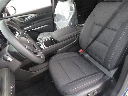 New 2026 Chevrolet Traverse LT w/ Sun and Wheel Package image 15