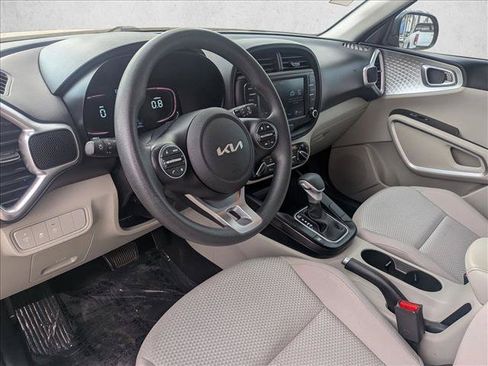 Used 2023 Kia Soul LX FWD image 13