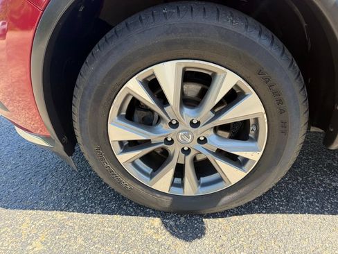 Used 2018 Nissan Murano SV AWD/4WD image 29