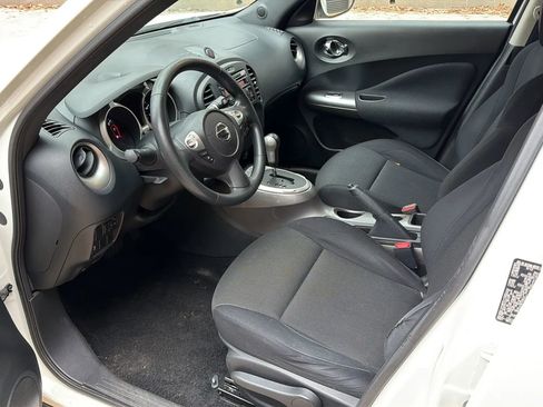 Used 2014 Nissan Juke S image 9
