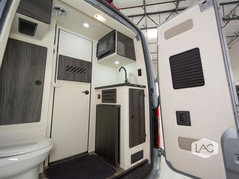 Used 2026 Mercedes-Benz Sprinter 3500 image 20
