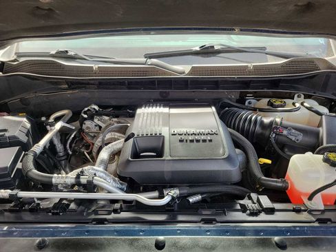 Used 2023 Chevrolet Silverado 1500 LT Trail Boss w/ Protection Package image 5