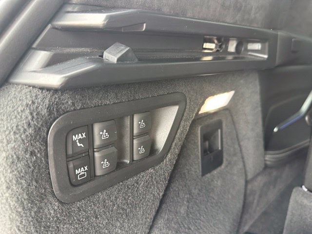 Used 2024 BMW X7 xDrive40i w/ Executive Package AWD/4WD image 15