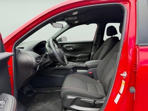 Used 2024 Honda HR-V Sport image 17