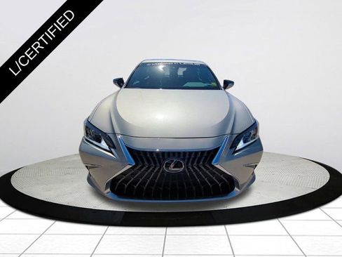 Certified 2025 Lexus ES 350 w/ Premium Package FWD image 9