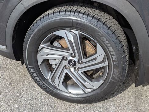 Used 2023 Hyundai Santa Fe SE image 11