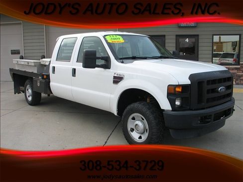 Used 2009 Ford F250 XL image 1
