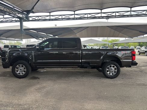 Used 2025 Ford F350 Lariat w/ Lariat Ultimate Package image 10