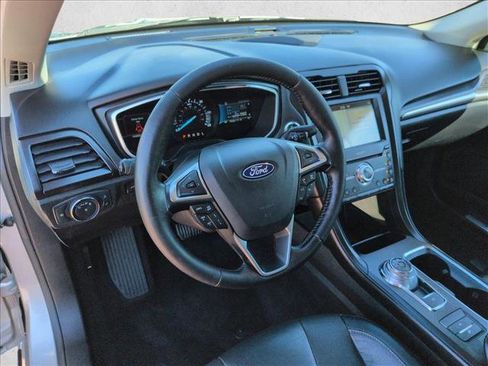 Used 2019 Ford Fusion Energi Titanium image 10