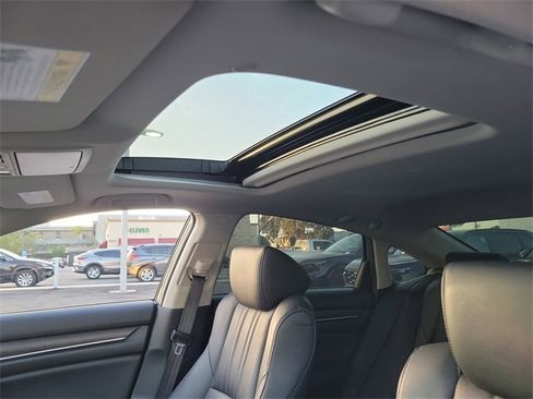 Certified 2021 Honda Accord Touring image 34