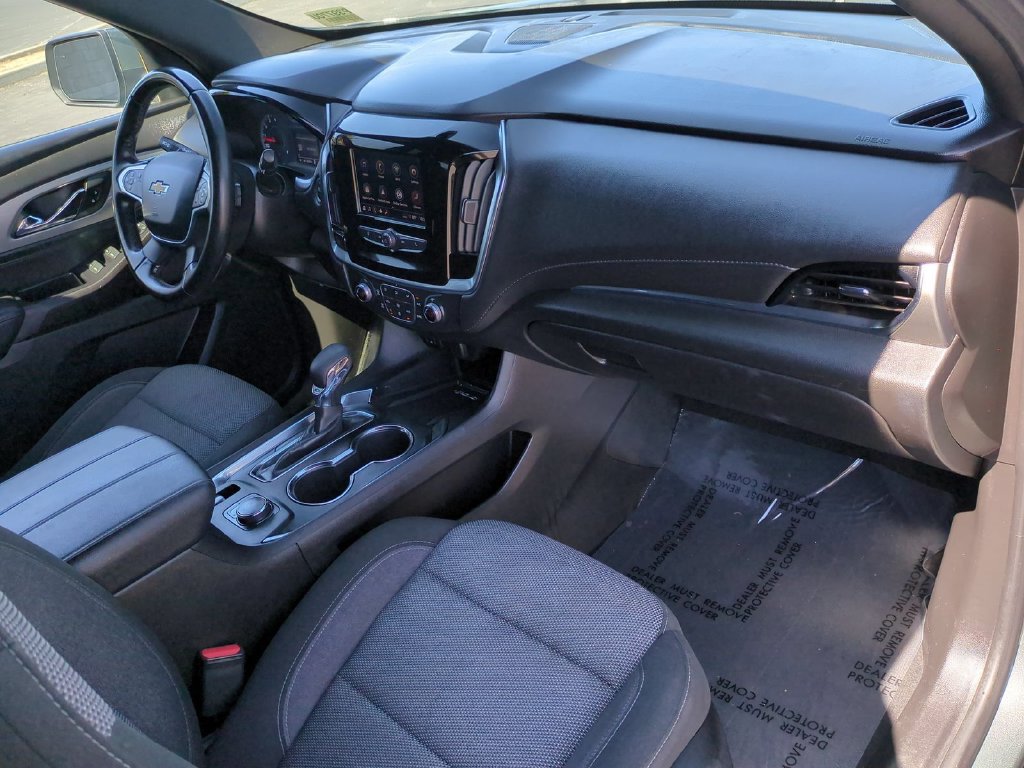 Used 2023 Chevrolet Traverse LT FWD image 34