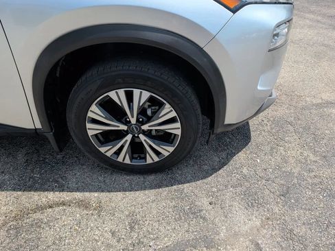 Used 2022 Nissan Rogue SV w/ SV Premium Package AWD/4WD image 10