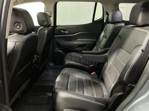 Used 2023 GMC Acadia Denali w/ Denali Technology Package image 32