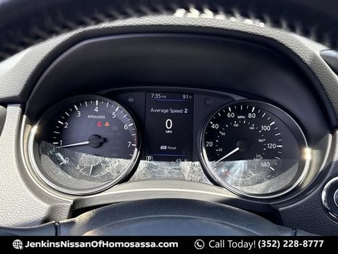 Used 2019 Nissan Rogue SV FWD image 44