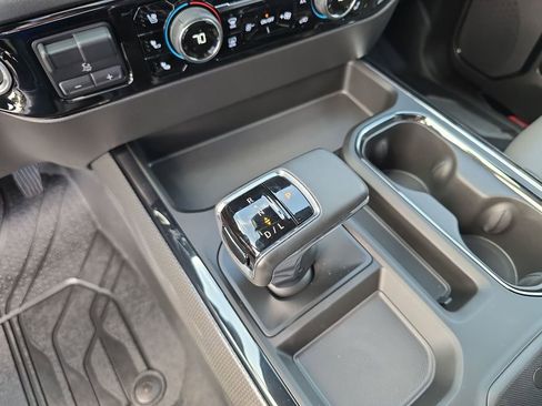 Certified 2024 Chevrolet Silverado 1500 ZR2 image 19