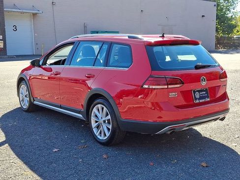 Certified 2019 Volkswagen Golf Alltrack S image 7