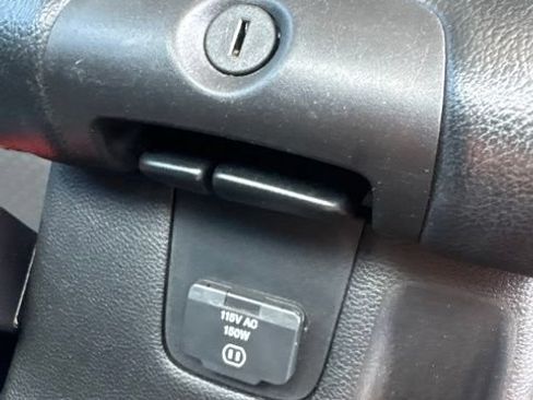 Used 2012 Jeep Wrangler Unlimited Rubicon AWD/4WD image 48
