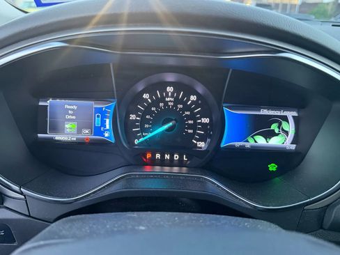 Used 2013 Ford Fusion SE image 11