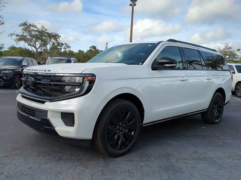 New 2025 Ford Expedition Max Platinum w/ Stealth Appearance Package image 8