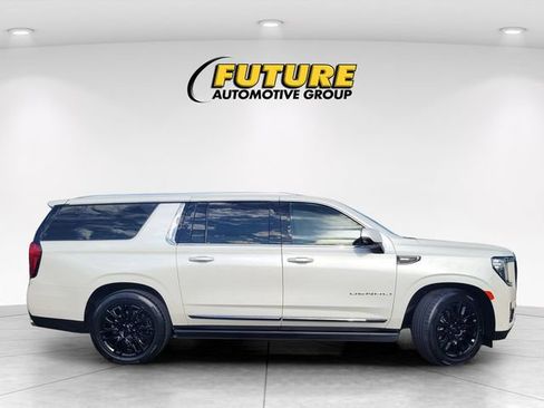 Used 2024 GMC Yukon XL Denali Ultimate AWD/4WD image 3