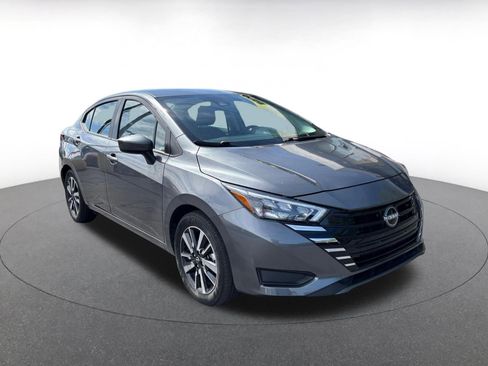 Used 2025 Nissan Versa SV FWD image 1