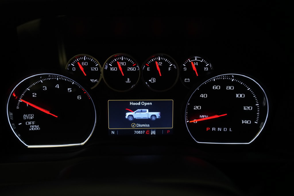 Used 2022 Chevrolet Silverado 1500 LT AWD/4WD image 2