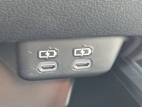 Used 2025 Lexus UX 300h AWD w/ Cold Area Package image 18