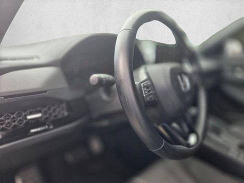 Used 2024 Honda Accord Sport image 10