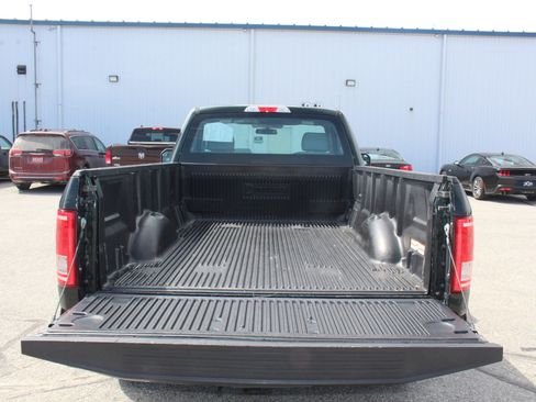 Used 2015 Ford F150 XL RWD image 4