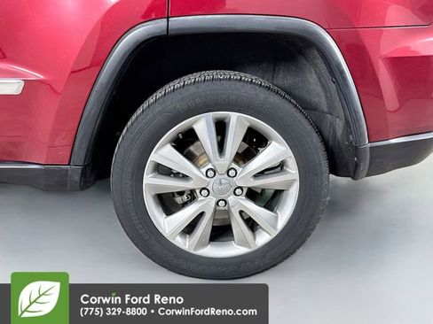 Used 2012 Jeep Grand Cherokee Laredo image 31