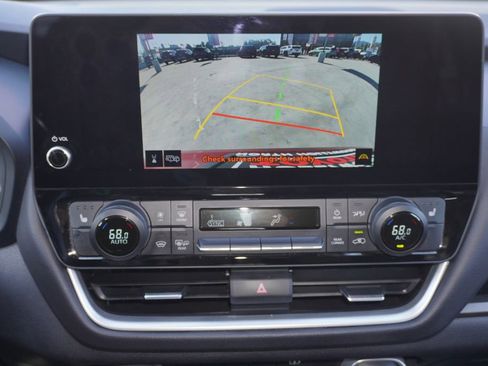 Certified 2024 Toyota Grand Highlander FWD image 18