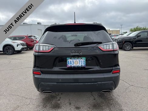 Used 2019 Jeep Cherokee Latitude Plus FWD image 6