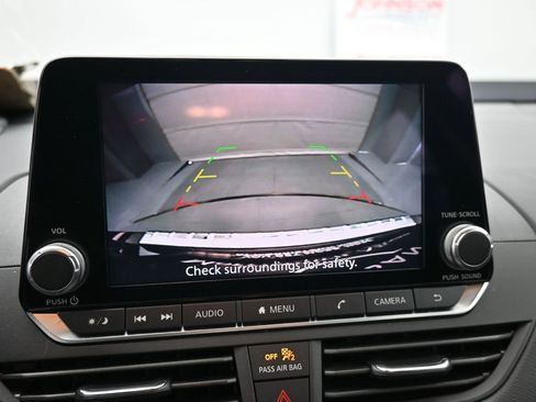 Used 2022 Nissan Altima 2.5 SV image 15